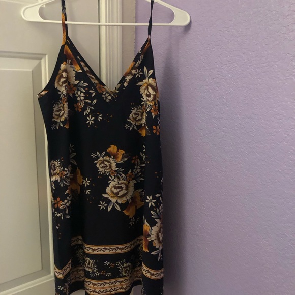 SHEIN floral dress - Picture 2 of 3